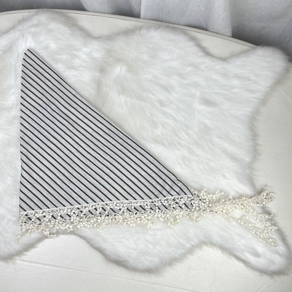 ⚓️ NWOT Oatmeal Black Striped Triangle Bandanna Scarf Lace Fringe Forever 21 OS - Picture 2 of 16